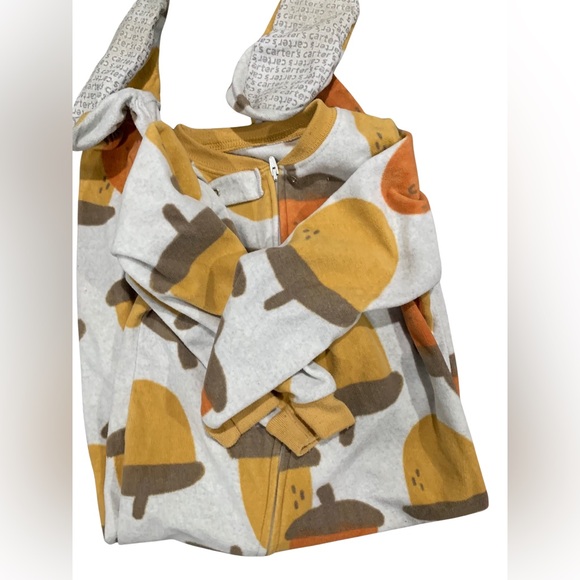 Carters boys footie pajamas 4T - Picture 2 of 3